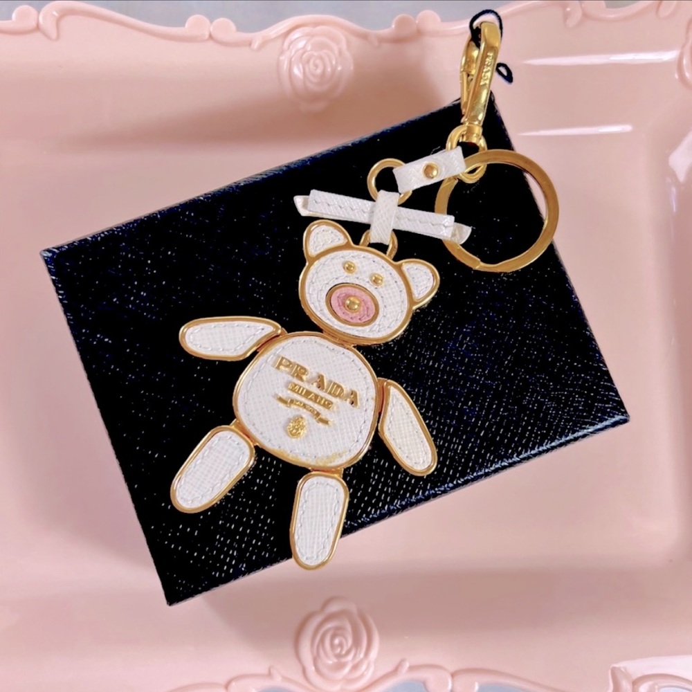 |SOLD| Prada Rare Saffiano Leather White & Pink Bear Trick Bag Charm - Picture 1 of 11
